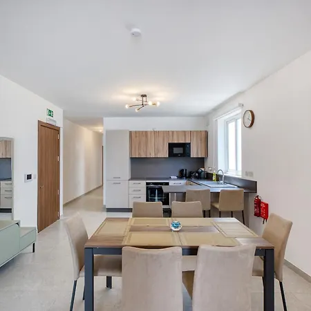 Central, Fully Equipped 2br In