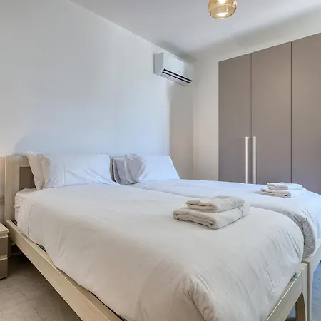 Appartement Central, Fully Equipped 2br In