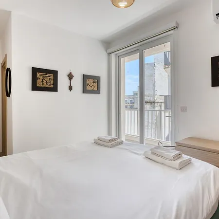 Central, Fully Equipped 2br In Appartement *