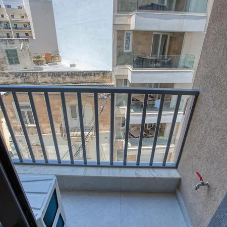 Central, Fully Equipped 2br In Appartement